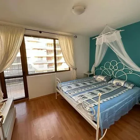 Tania's Apartament *