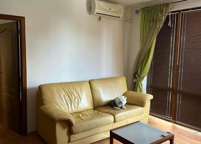 Tania's Солнечный берег