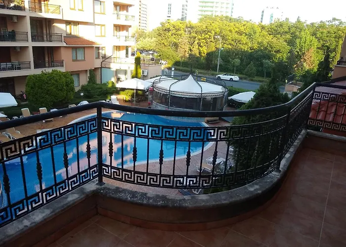 Tania's * 써니비치